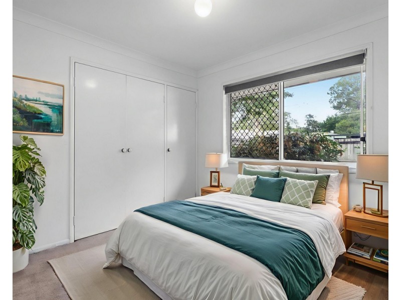 1 Caulfield Drive, Loganlea QLD 4131