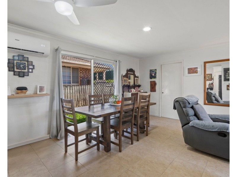 21 Eira Crescent, Edens Landing QLD 4207