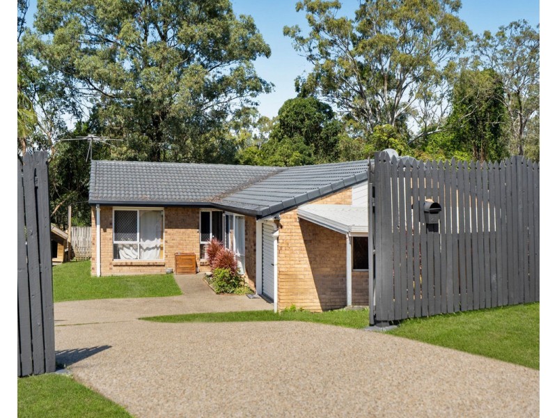 21 Eira Crescent, Edens Landing QLD 4207