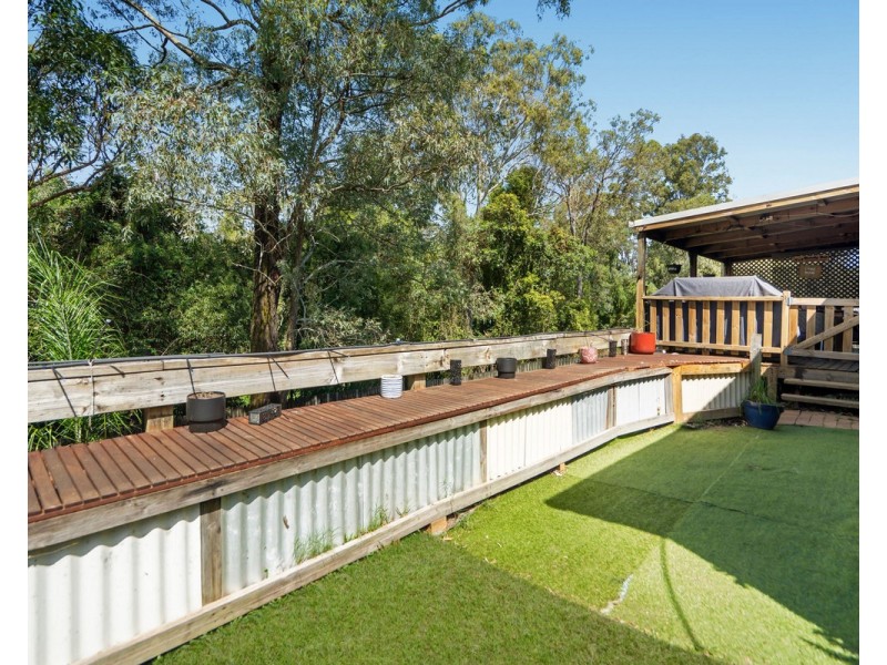 21 Eira Crescent, Edens Landing QLD 4207