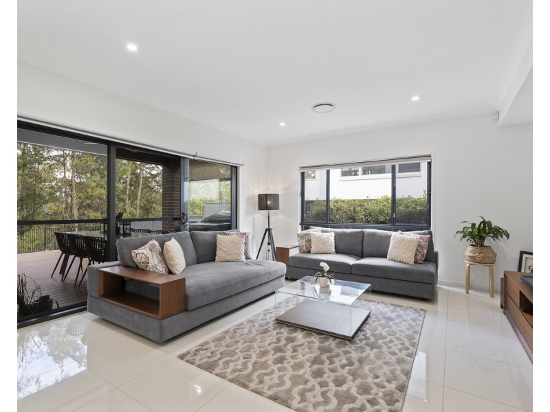 9 Scarlet Place, Mackenzie QLD 4156