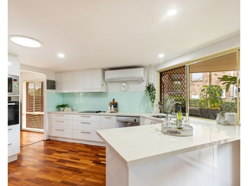 19 Paraburdoo Crescent, Shailer Park QLD 4128