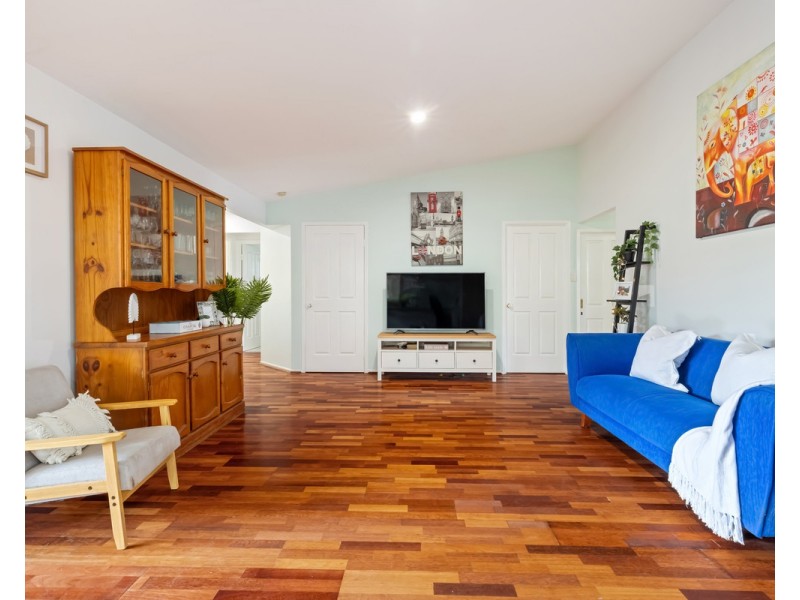 19 Paraburdoo Crescent, Shailer Park QLD 4128