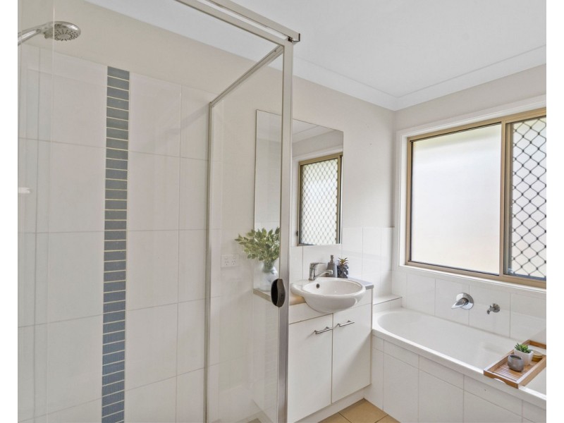 33 Bellflower Crescent, Mount Cotton QLD 4165