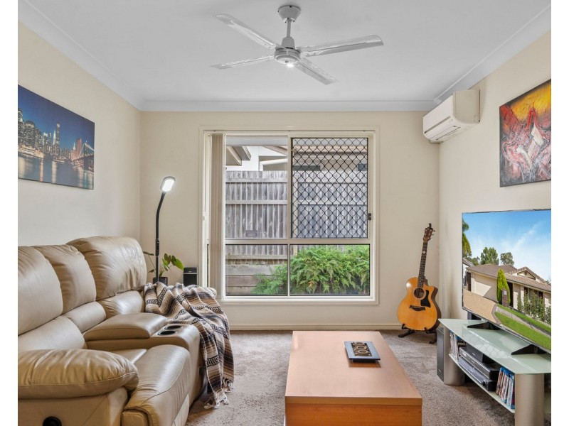 25 Dundee Crescent, Wakerley QLD 4154