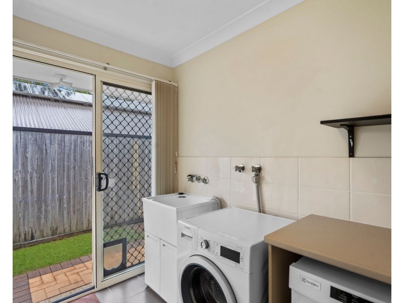 25 Dundee Crescent, Wakerley QLD 4154