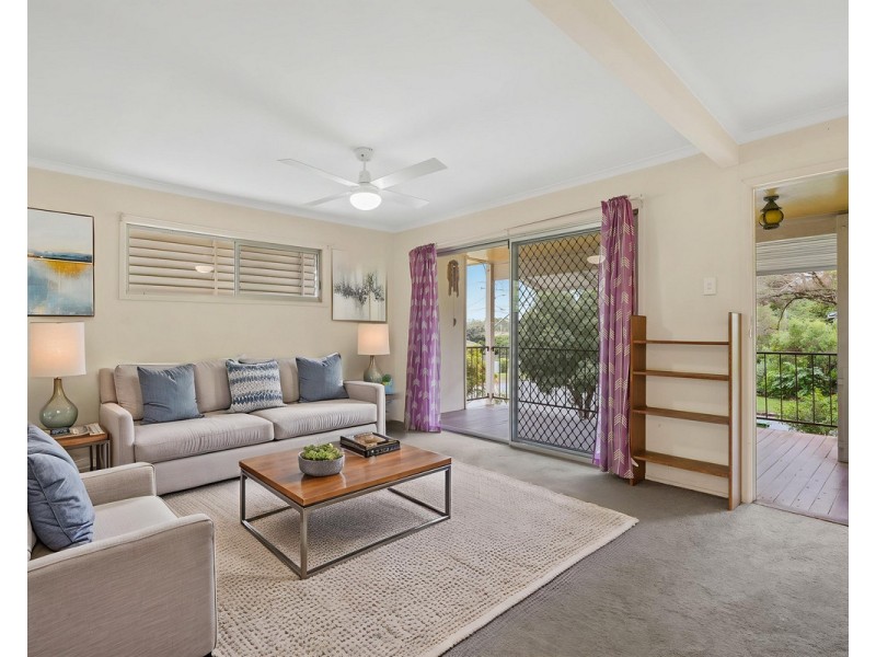 18 Douglas Street, Loganlea QLD 4131