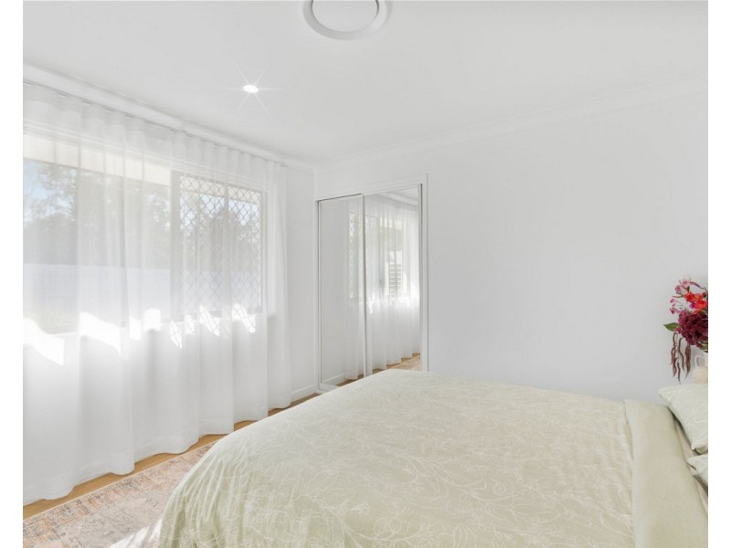 1 Parkview Crescent, Shailer Park QLD 4128