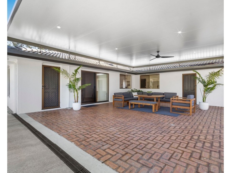 1 Parkview Crescent, Shailer Park QLD 4128