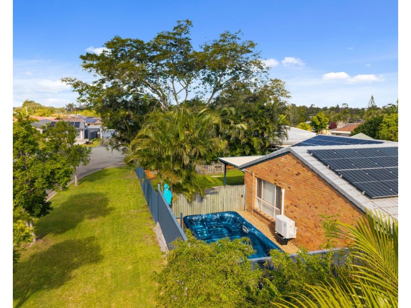 13 Perak Court, Tanah Merah QLD 4128
