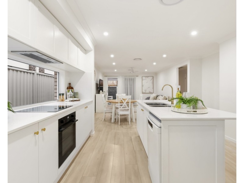 7 Glenthorne Street, Redland Bay QLD 4165