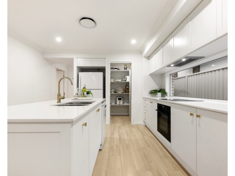 7 Glenthorne Street, Redland Bay QLD 4165