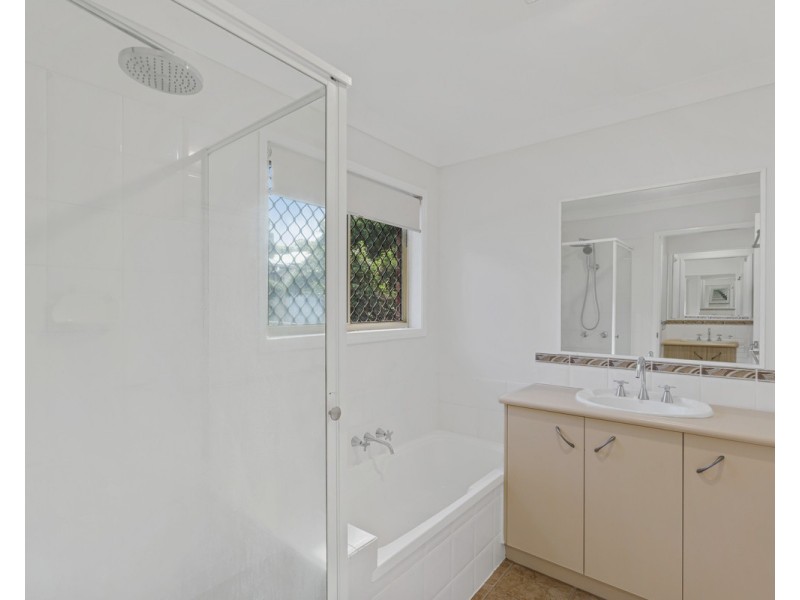 16 Ridgepointe Drive, Cornubia QLD 4130
