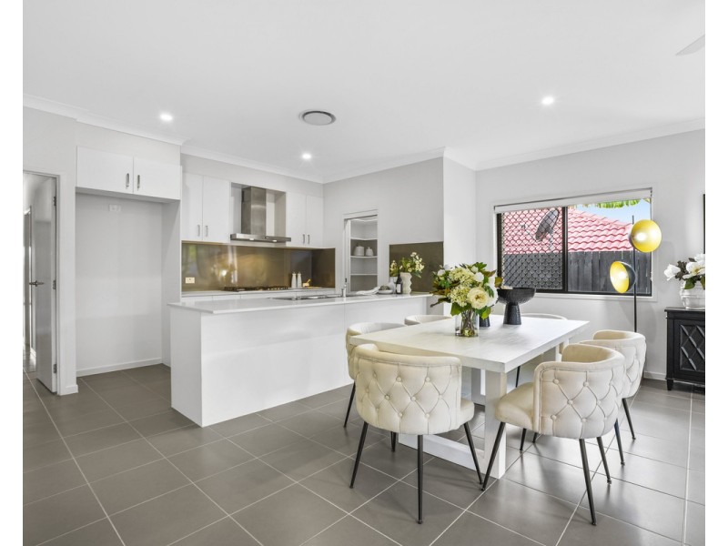 19 Stringybark Street, Spring Mountain QLD 4124