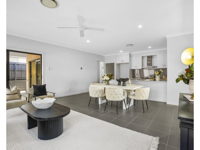 19 Stringybark Street, Spring Mountain QLD 4124