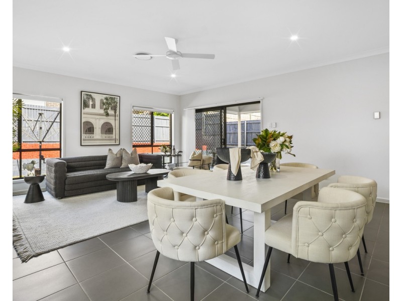 19 Stringybark Street, Spring Mountain QLD 4124