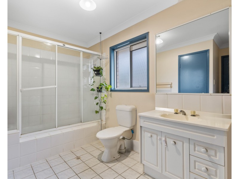 2/15 Daisy Hill Road, Daisy Hill QLD 4127