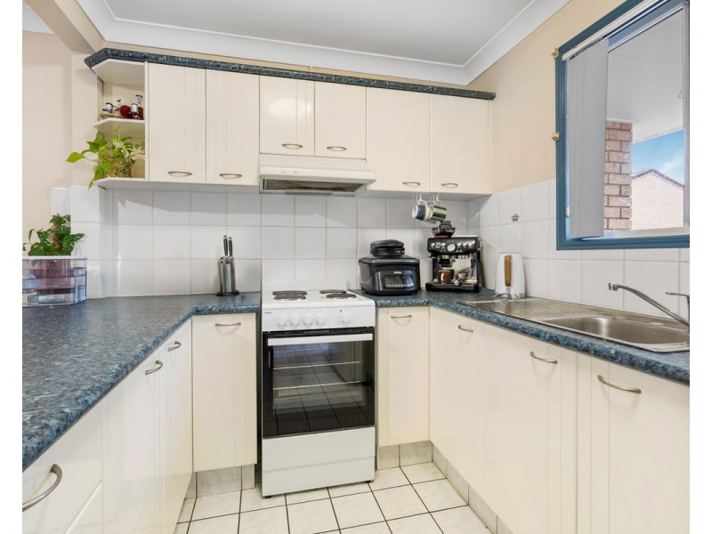 2/15 Daisy Hill Road, Daisy Hill QLD 4127