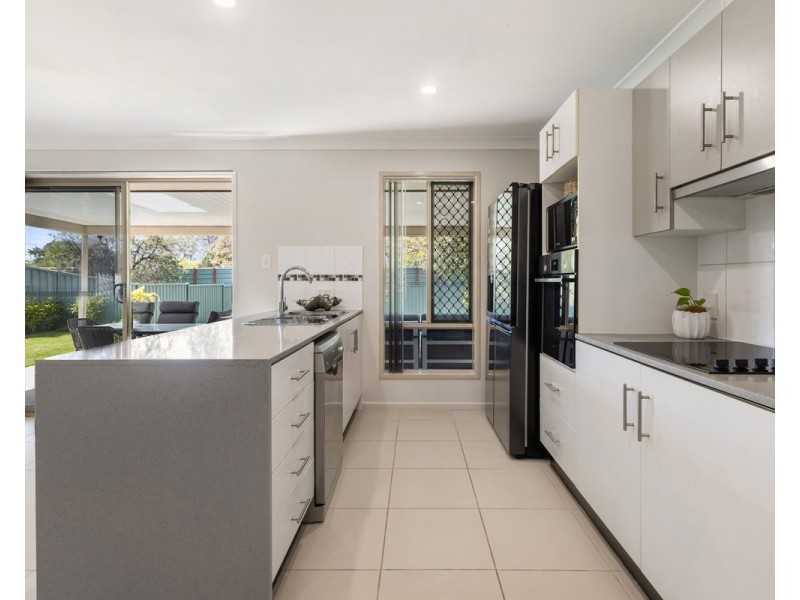 1/7 Willowie Crescent, Eagleby QLD 4207