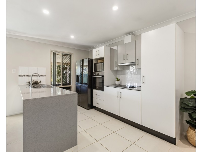 1/7 Willowie Crescent, Eagleby QLD 4207