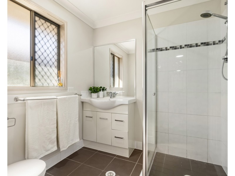 1/7 Willowie Crescent, Eagleby QLD 4207