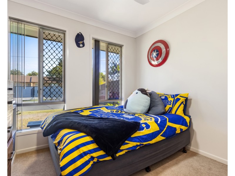 1/7 Willowie Crescent, Eagleby QLD 4207