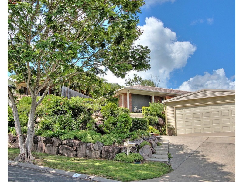 17 Leighton Drive, Edens Landing QLD 4207