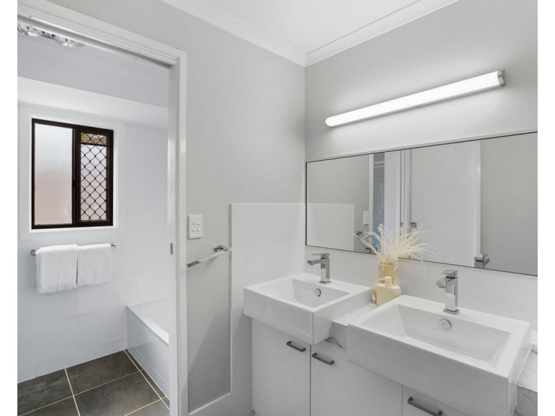 215A Drews Road, Loganholme QLD 4129