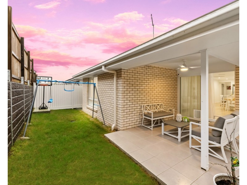 7 Glenthorne Street, Redland Bay QLD 4165