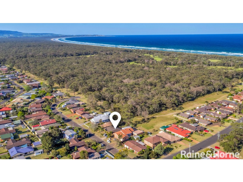 4 Bass Road, Shoalhaven Heads NSW 2535