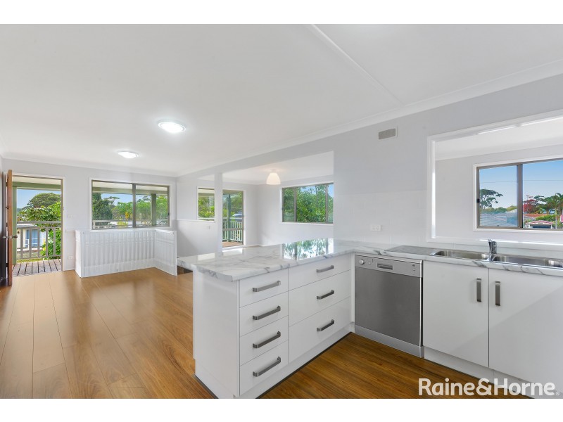 2 Trentham Road, Shoalhaven Heads NSW 2535