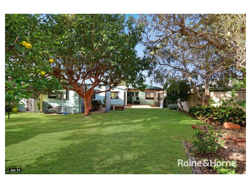11 Aspinall Street, Shoalhaven Heads NSW 2535