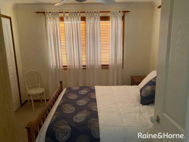 70 River Road, Shoalhaven Heads NSW 2535