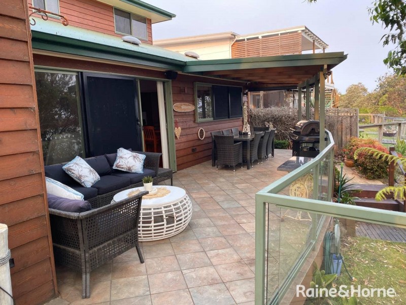 70 River Road, Shoalhaven Heads NSW 2535