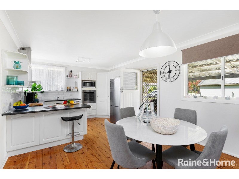 16 Golden Hill Avenue, Shoalhaven Heads NSW 2535