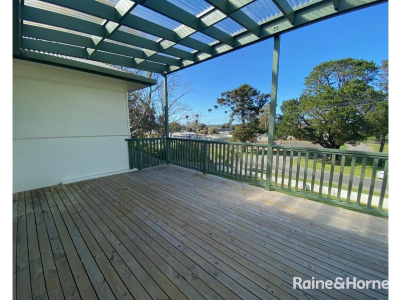 2/11 South Street, Greenwell Point NSW 2540