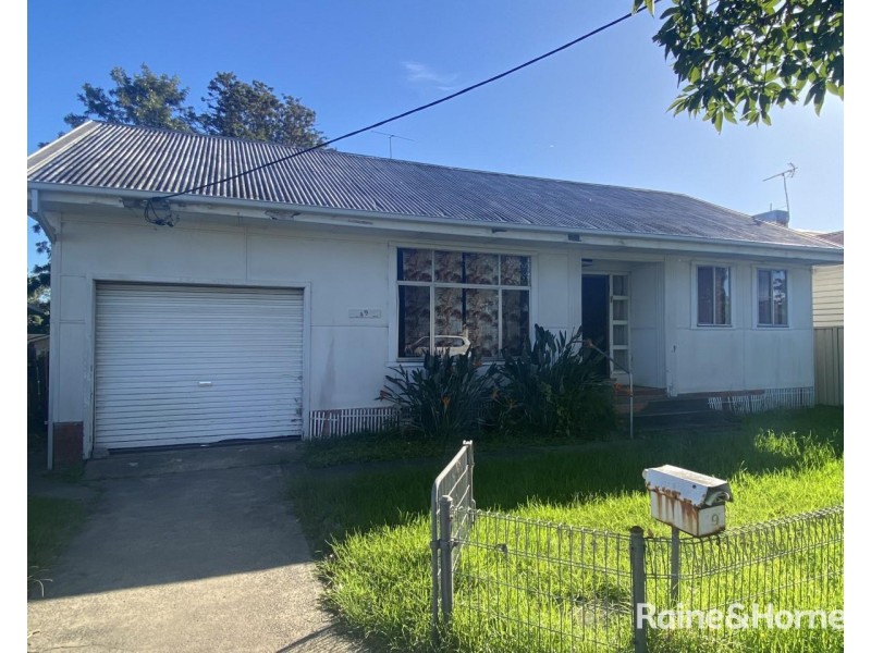 49 Moss Street, Nowra NSW 2541