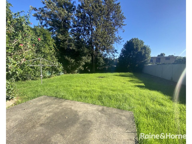 49 Moss Street, Nowra NSW 2541