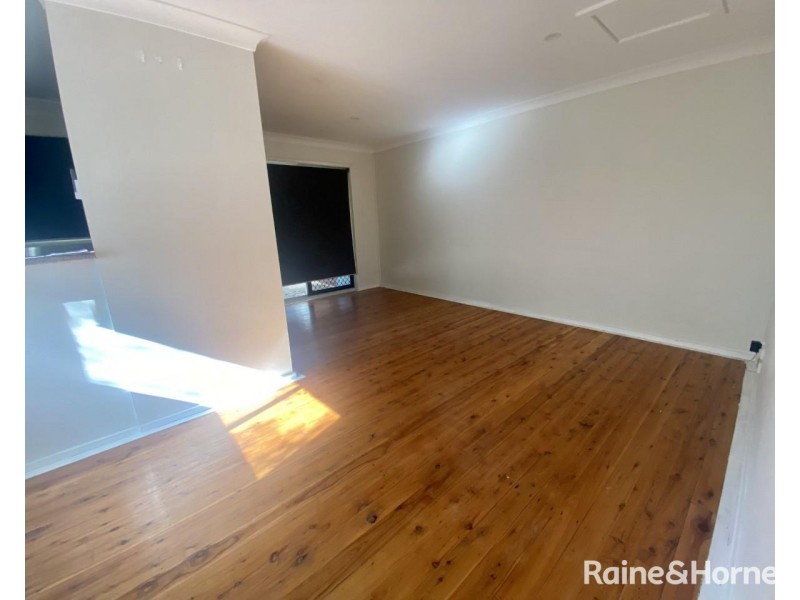 2/26 Karowa Street, Bomaderry NSW 2541