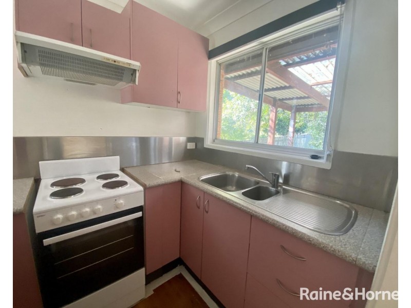 2/26 Karowa Street, Bomaderry NSW 2541