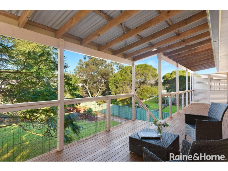 8 Throsby Street, Shoalhaven Heads NSW 2535