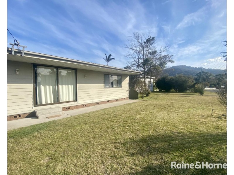 88 Scott Street, Shoalhaven Heads NSW 2535