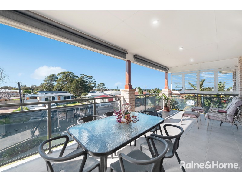 35 Bolt Street, Shoalhaven Heads NSW 2535