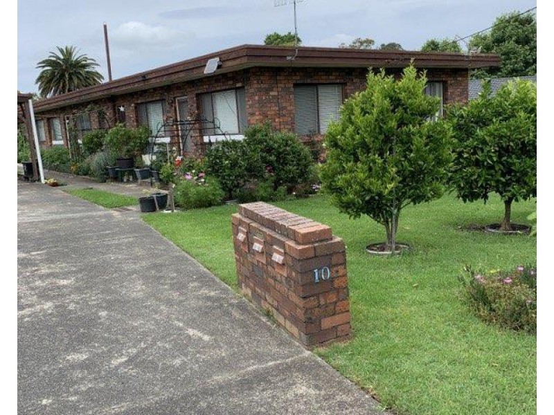 2/10 Crest Avenue, North Nowra NSW 2541