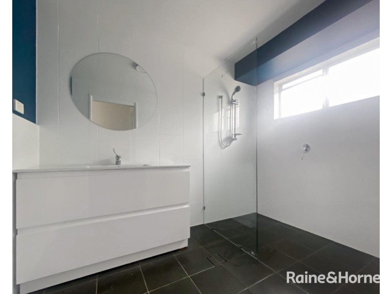 1 Russell Avenue, North Nowra NSW 2541