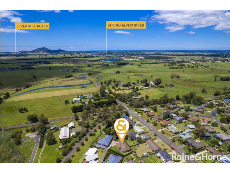 5 Meyer Place, Bomaderry NSW 2541