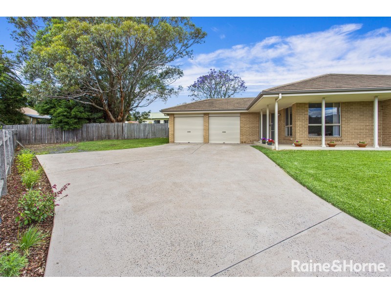 5 Meyer Place, Bomaderry NSW 2541