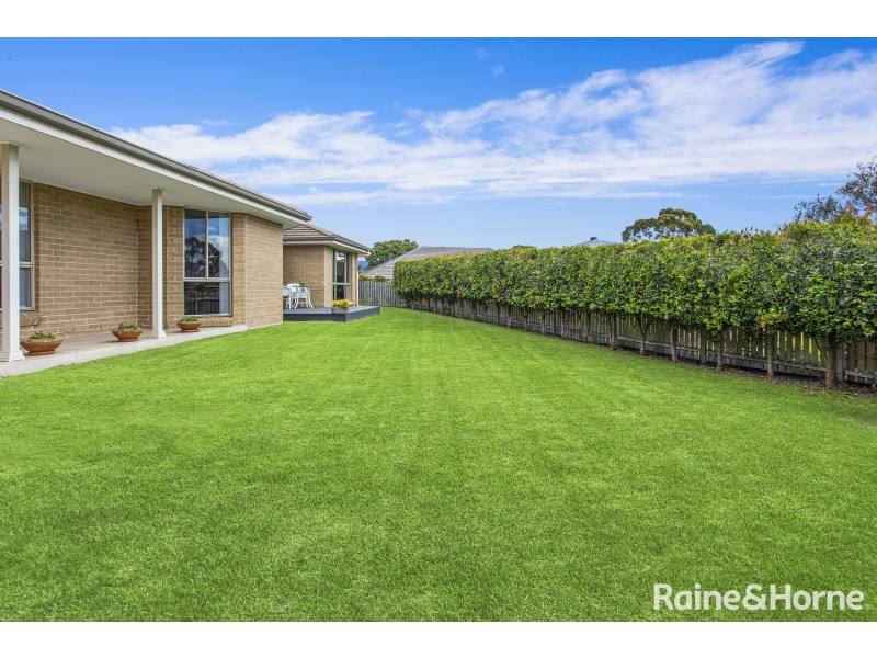 5 Meyer Place, Bomaderry NSW 2541