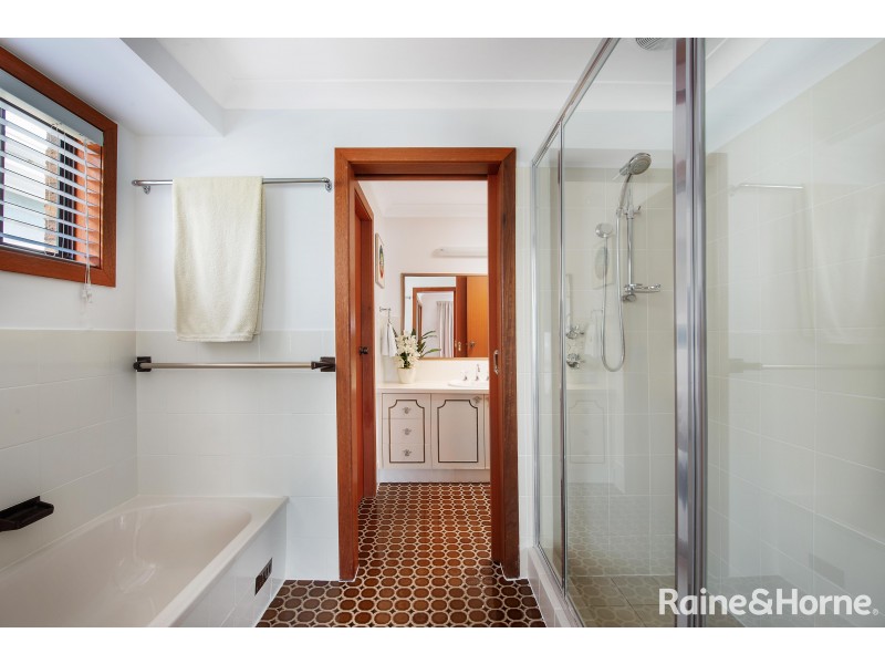 11 Shackleton Street, Shoalhaven Heads NSW 2535