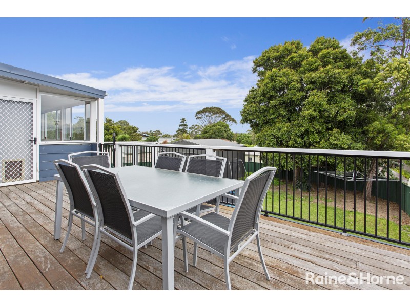9 Mathews Street, Shoalhaven Heads NSW 2535